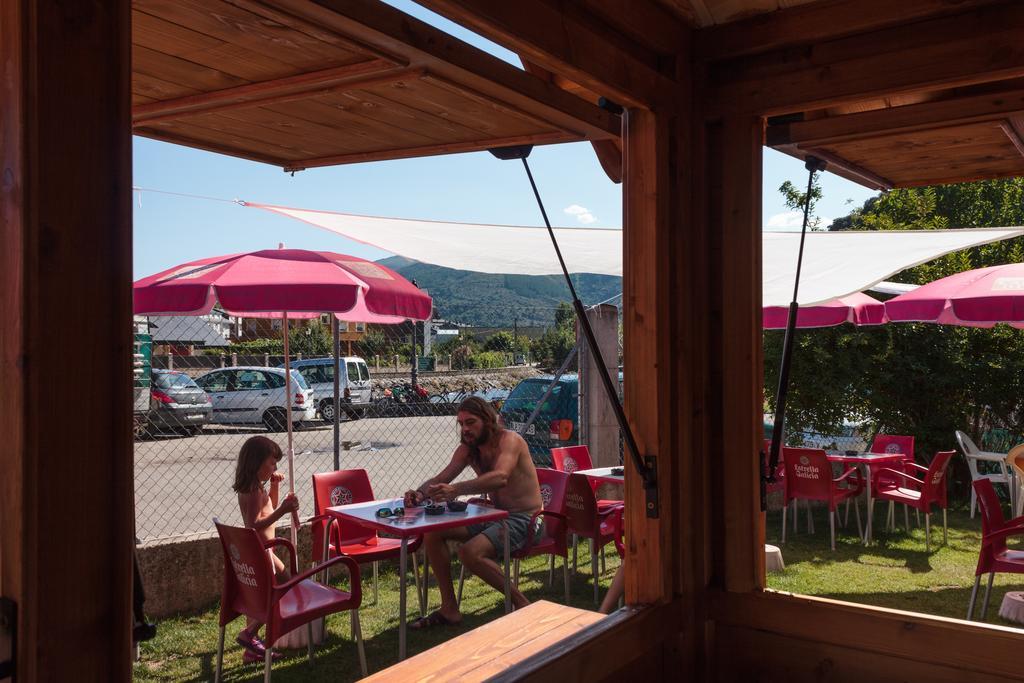 Hostal Tres Campanas Villafranca Del Bierzo Dış mekan fotoğraf